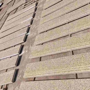 沧州 黄金麻花岗岩光面楼梯踏步