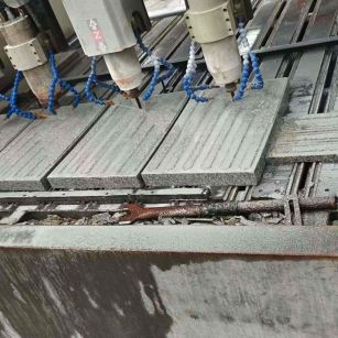 沧州 芝麻白花岗岩荔枝面盲道雕刻