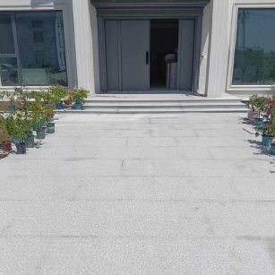 沧州 芝麻白花岗岩地铺石地面铺装