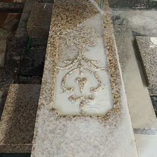 沧州 黄金麻花岗岩异形加工雕刻栏杆大柱