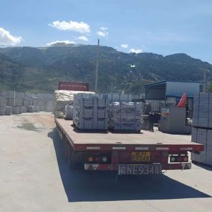 沧州 芝麻白仿形路沿石，直形路沿石