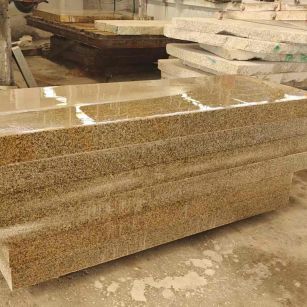 沧州 黄金麻栏杆料半成品加工中