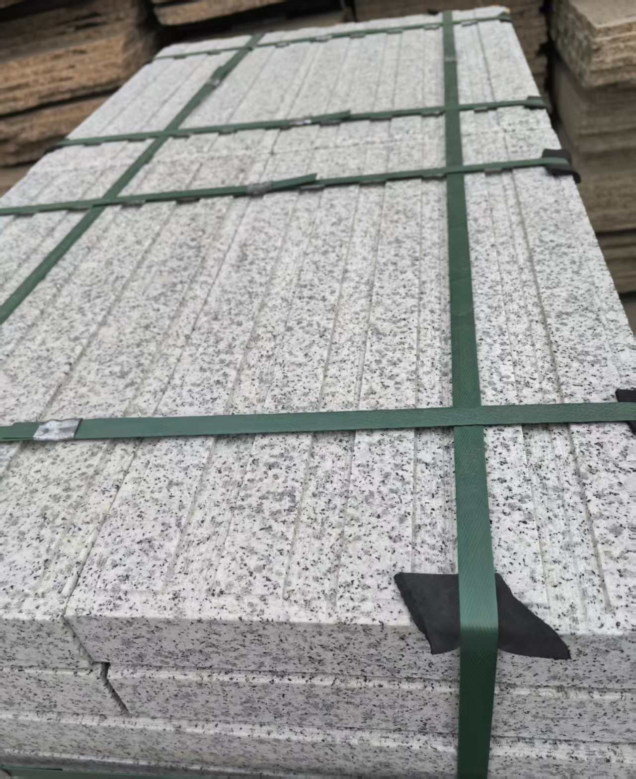 沧州 白麻花岗岩直行盲道石，盲条，地铺石