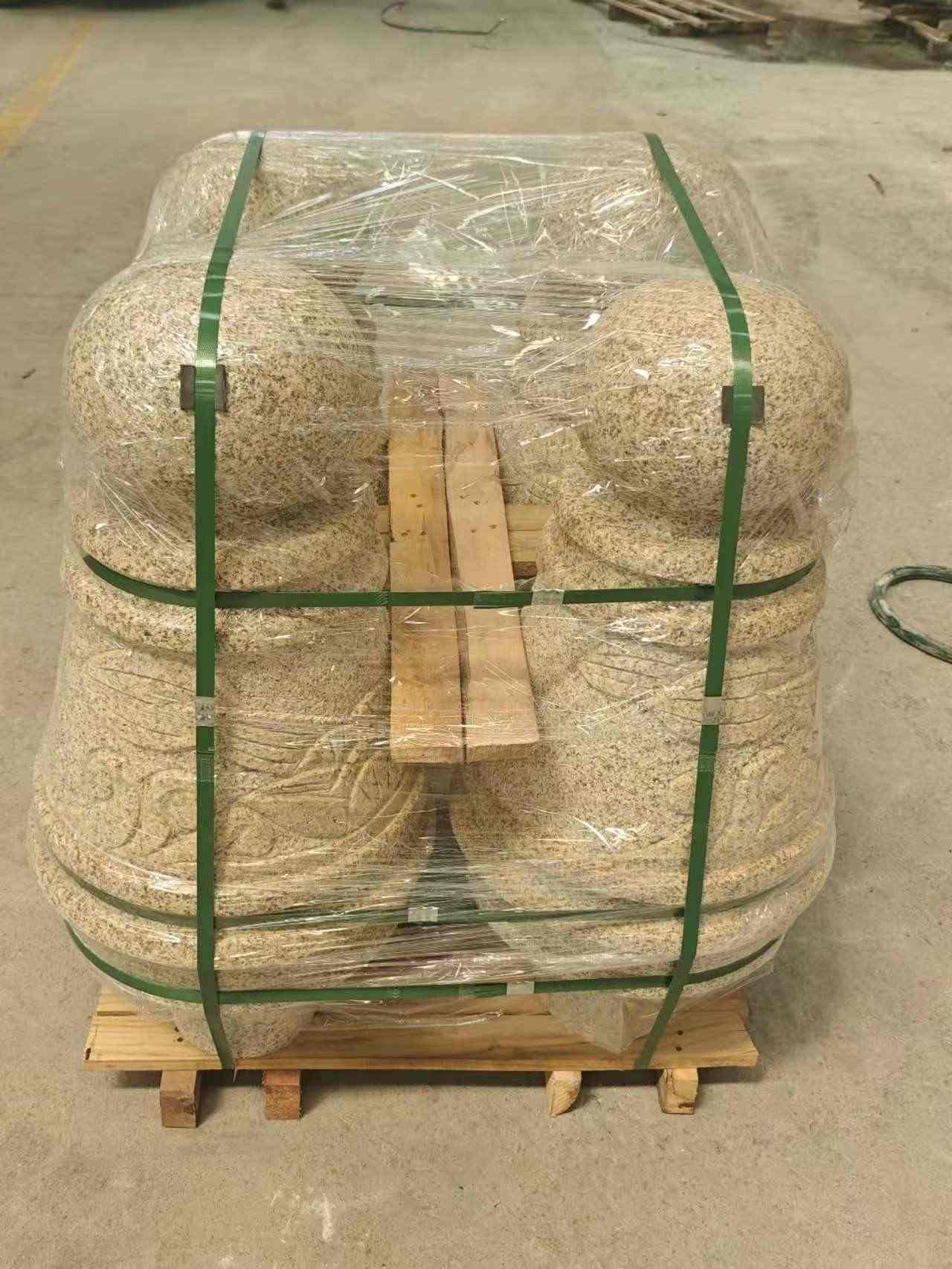 沧州 黄金麻异形定制雕花——棒棒糖挡车柱