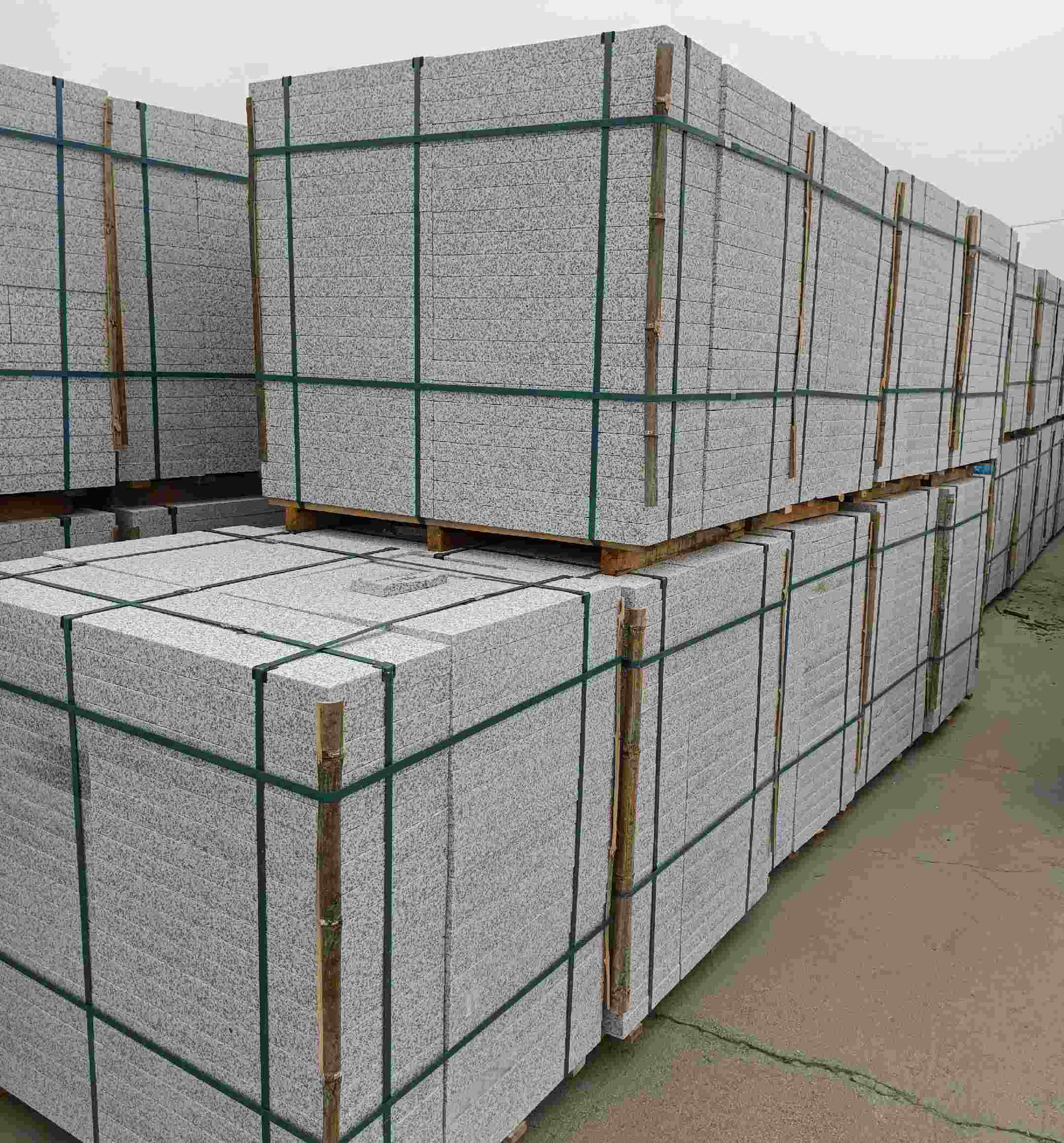 沧州 白麻花岗岩石材荔枝面地铺石（300*600*50）