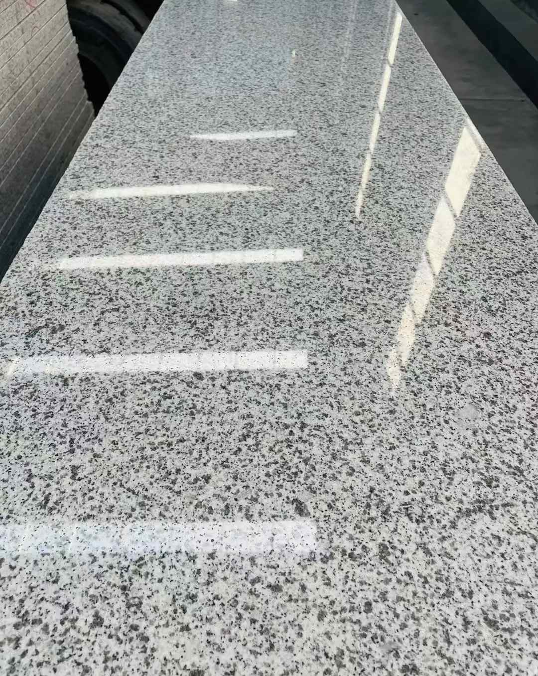 沧州 白麻花岗岩光面毛板