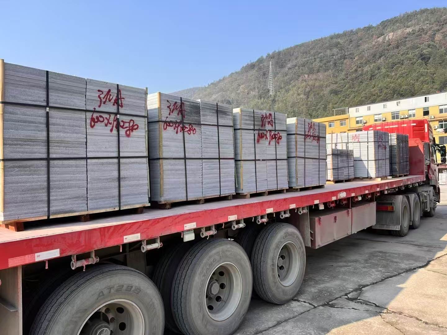 沧州 芝麻灰地铺石出货日常